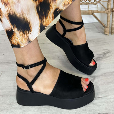 wonders-black-nubuck-leather-ankle-strap-flatform-sole-sandals