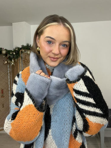 Faux Fur Gloves & Snood Set - Grey