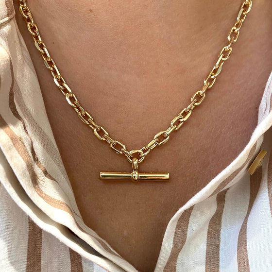 absolute-gold-t-bar-oval-link-necklace.JPEG