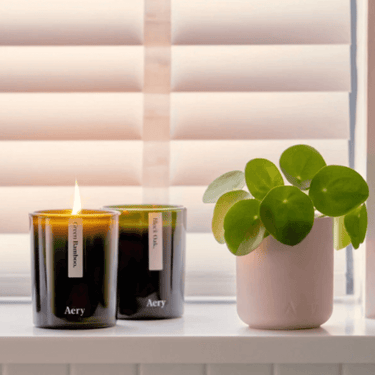 aery-green-bamboo-scented-candle-cypress-patchouli-orange