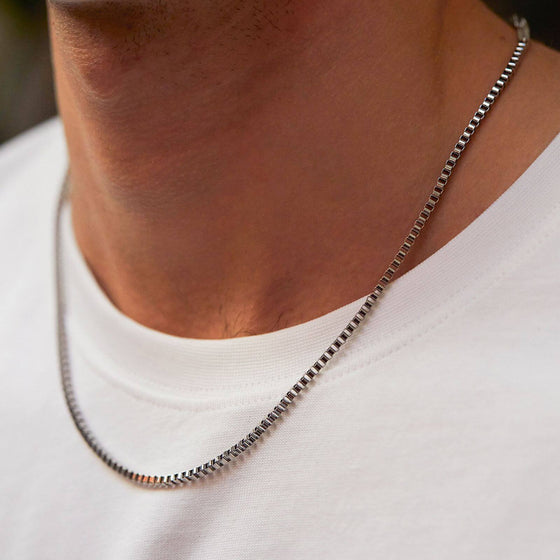 bartlett-gents-box-chain-silver-necklace