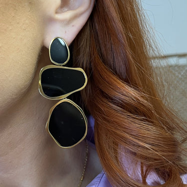 bejeweled-at-soul-gold-large-shapes-drop-earrings-black