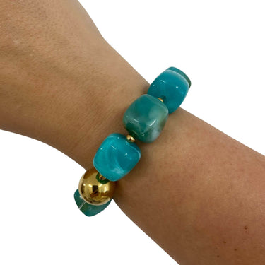 chunky-turquoise-bead-bracelet
