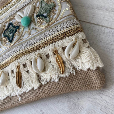 cream-shell-zip-pouch-bag
