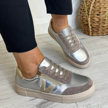 drilleys-eighty-one-sneakers-silver