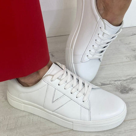 Drilleys Twenty One Slim Line Sneakers - White
