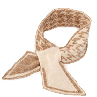 elie-beaumont-oat-checks-pull-through-scarf
