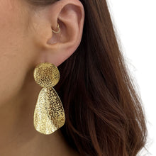 gold-circle-oval-drop-earrings