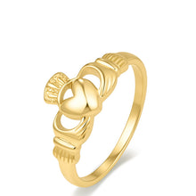ladies gold claddagh ring