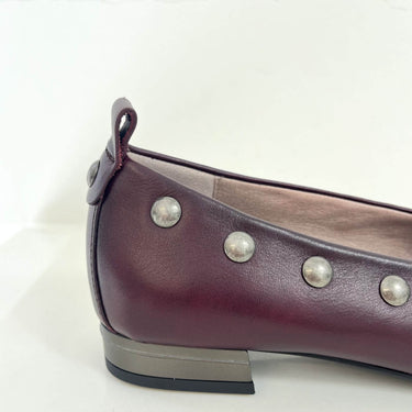 hispanitas-burgundy-leather-studded-flat-pumps