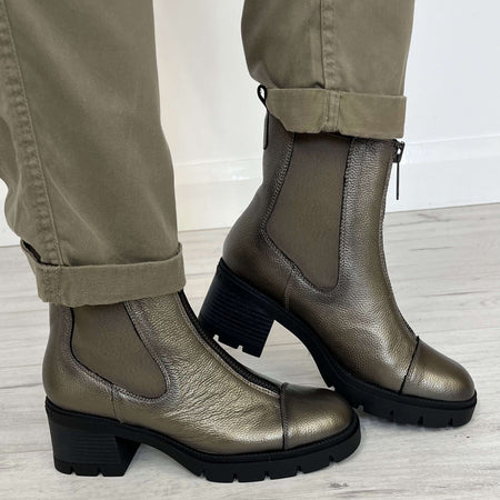 Hispanitas Pewter Leather Chunky Chelsea Boots