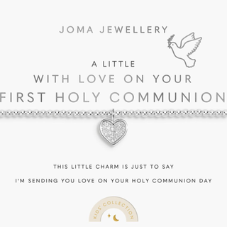 Joma Jewellery bracelet with heart charm on a white background