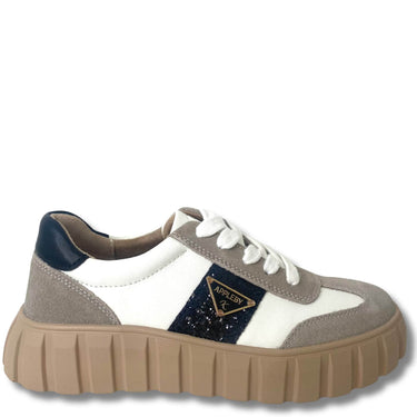 Sneaker with a brown sole, gray sides, and white laces on a white background