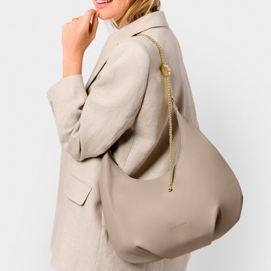 katie-loxton-remi-slider-chain-shoulder-bag-light-taupe