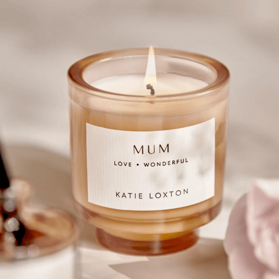 katie-loxton-sentiment-mum-candle-fresh-linen-and-white-lily