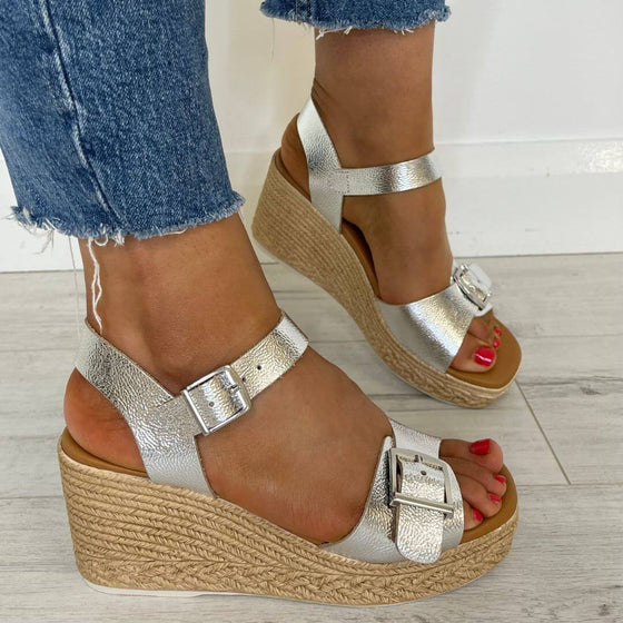 oh-my-sandals-high-wedge-buckle-leather-sandals-silver