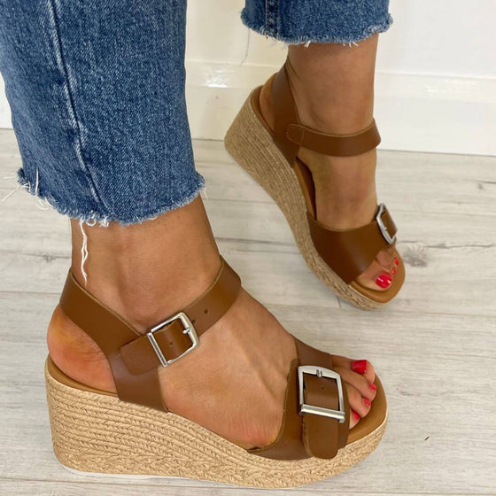 oh-my-sandals-high-wedge-buckle-leather-sandals-tan