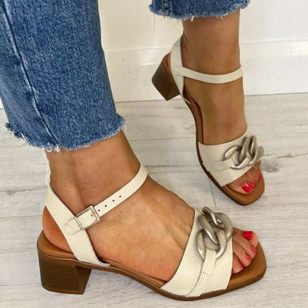 Oh My Sandals Small Block Heel Leather Sandals - Off White