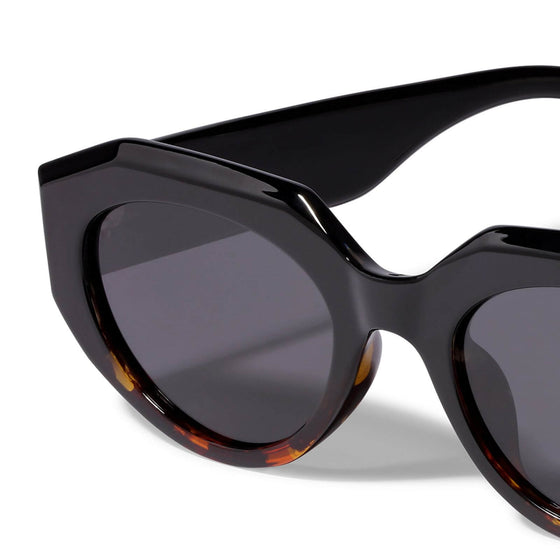 Pilgrim Alexis Sunglasses - Black