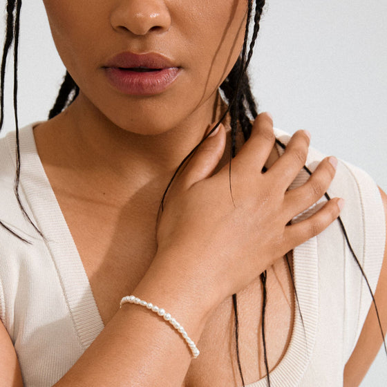 pilgrim-elliana-gold-pearl-bead-bracelet