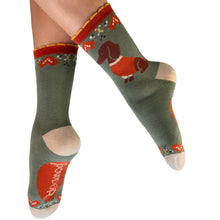 powder-sausage-dog-ankle-socks-olive