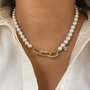 rebecca-diva-gold-oval-closure-pearl-chain-necklace