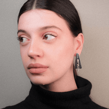 Rebecca Kendra Silver Large Speckle Bar Pyramid Stud Earrings