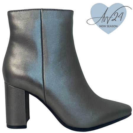 Regarde Le Ciel Tayla Silver Pointed Toe Boots