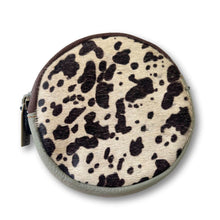 soruka-afra-round-leather-zip-purse-cow-print
