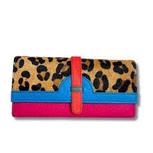 soruka-half-moon-leather-purse-leopard-blue