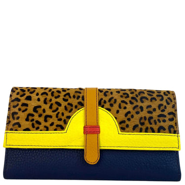 soruka-half-moon-leather-purse.jpg