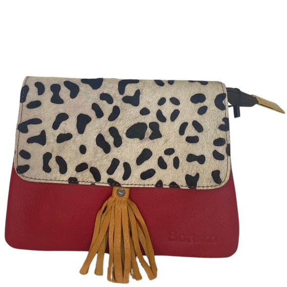 soruka-lily-leather-flap-over-small-crossbody-bag-giraffe-red