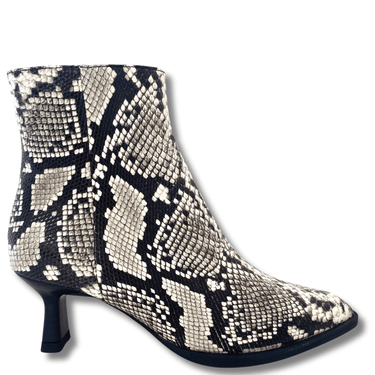 Unisa Lomas Monochrome Python Pattern Leather Small Heel Boots