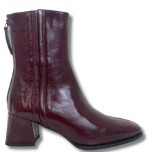 unisa-lucas-burgundy-patent-leather-small-heel-boots