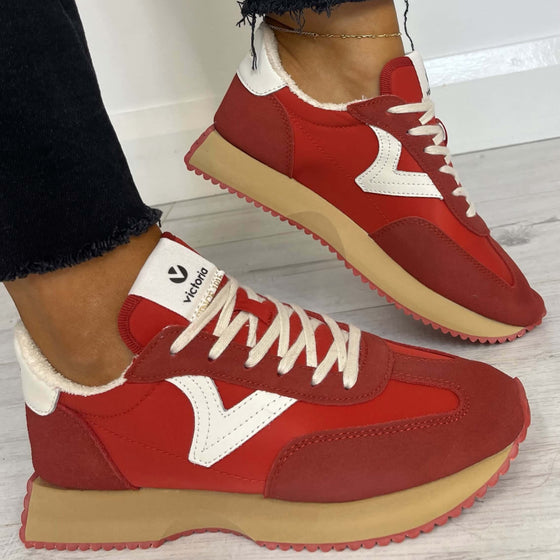 victoria-modelo-suede-sneakers-red.jpg