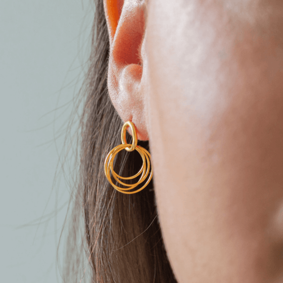 vurchoo-asia-gold-hoop-cluster-stud-earrings