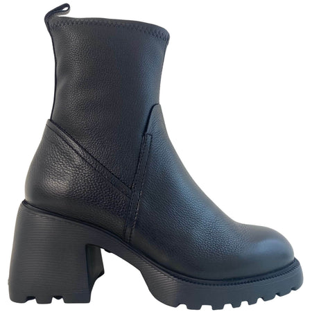 Wonders Black Leather Chunky Boots