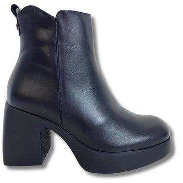 wonders-black-leather-chunky-high-heel-ankle-boots_2