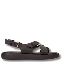 wonders-black-leather-flat-toe-post-sandals