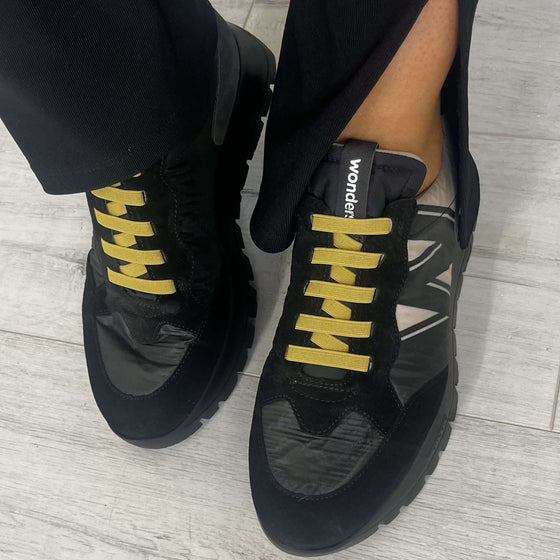 Wonders Black & Mustard Autumn Sneakers