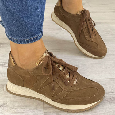 wonders-brown-suede-slim-line-retro-sneakers-ss26