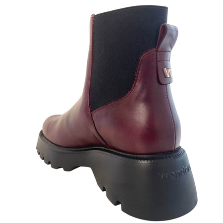 Wonders Dark Red Leather Flat Boots