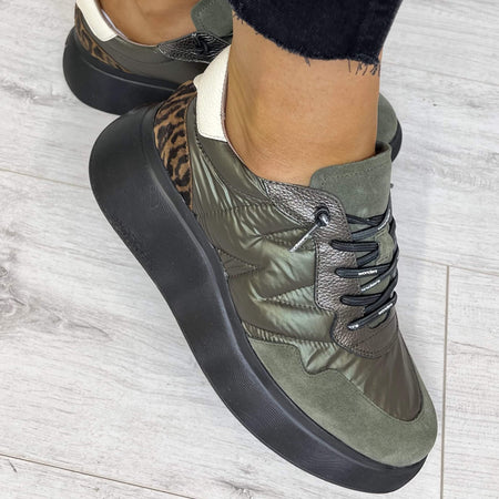 Wonders Green Leather Black Sole Brand Lace Sneakers