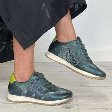 wonders-green-leather-slim-line-retro-sneakers-aw26