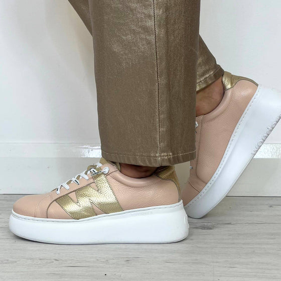 wonders-nude-gold-leather-brand-lace-sneakers