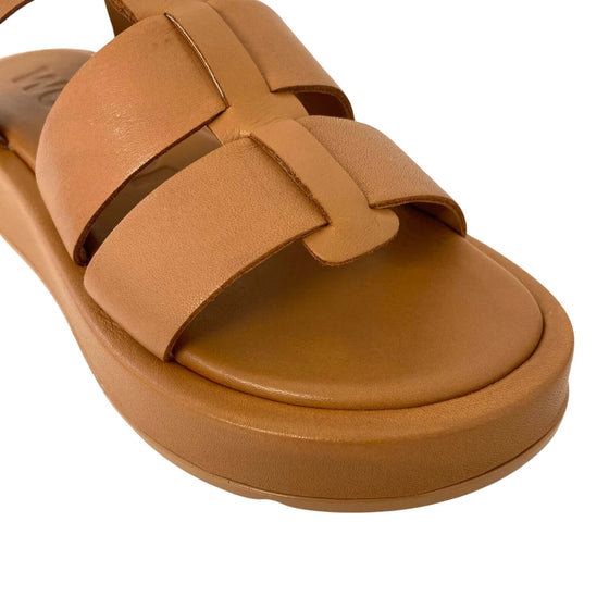 wonders-tan-leather-gladiator-flat-sandals