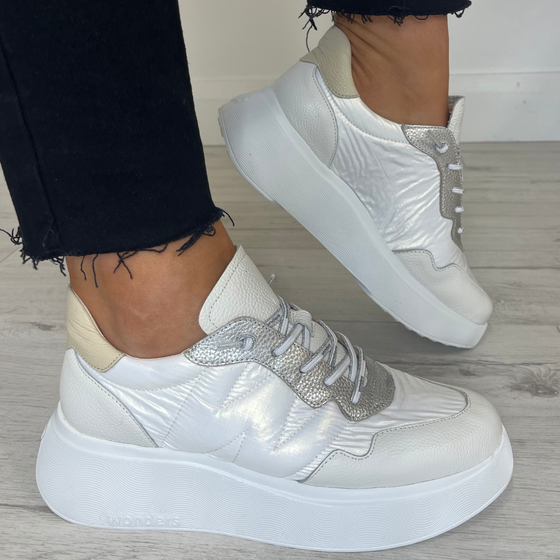 wonders-white-nude-leather-elastic-laces-sporty-sneakers