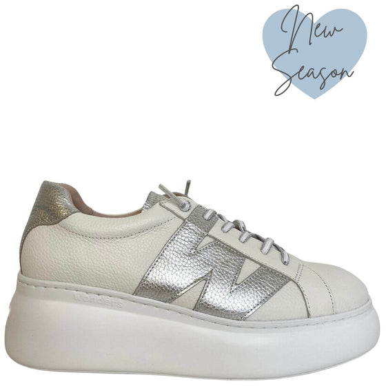 wonders-white-silver-leather-brand-lace-sneakers