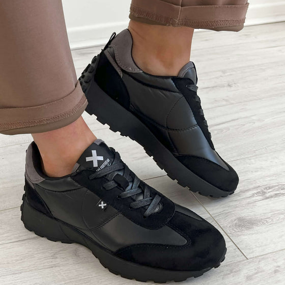 XTI Black Gum Sole Sneakers