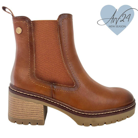 XTI Camel Ankle Boots